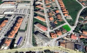 Mapa urbano com destaque para comércio, serviços e ruas principais