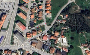 Terreno com três frentes em Tavarede