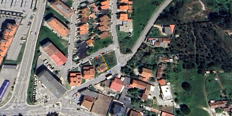 Geometria e visibilidade. Imagem com marcação triangular na bifurcação